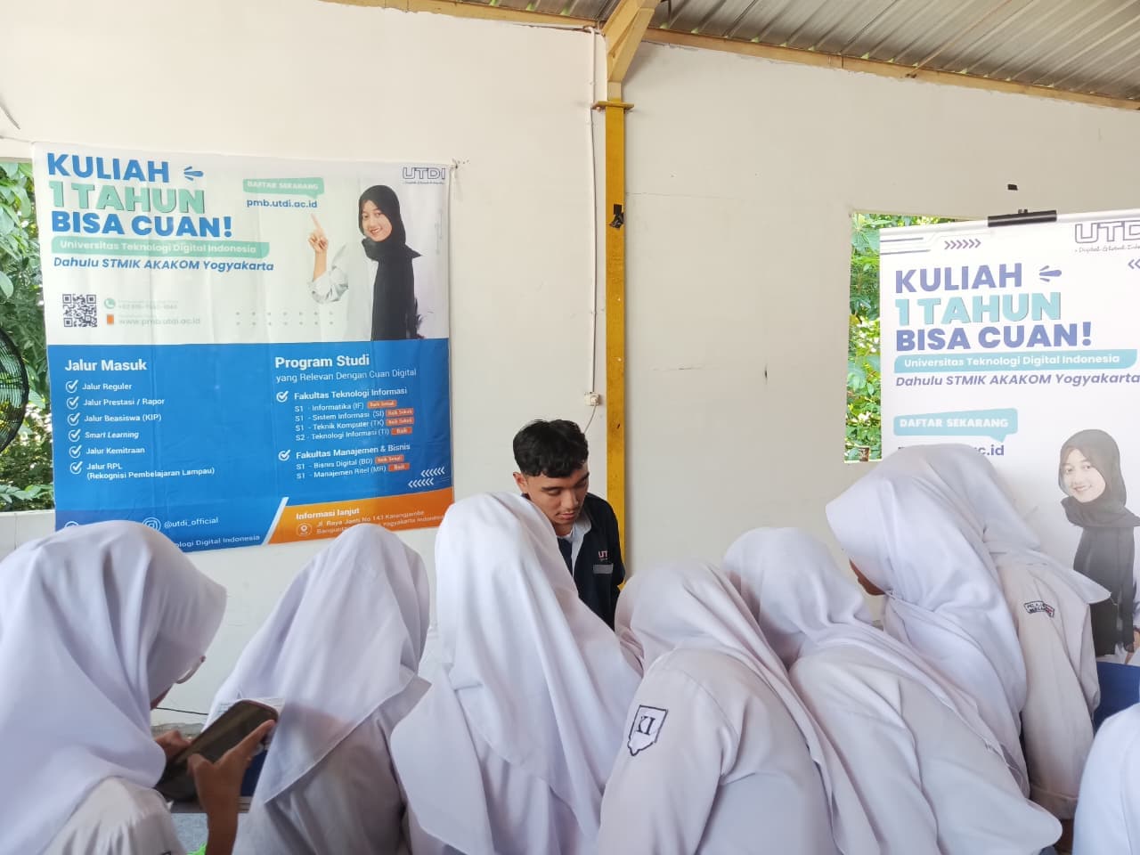 UTDI Gaspol Edu Expo di Berbagai Sekolah dalam Satu Hari